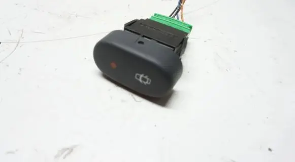 Renault Thalia I Central locking switch button 134710