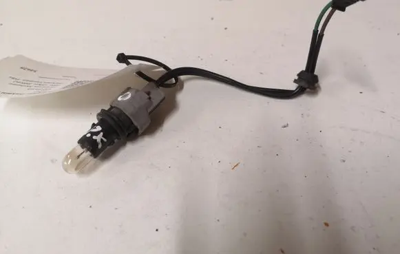 Volvo V50 Headlight/headlamp bulb 