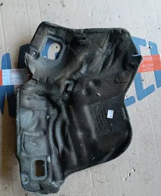 BMW 5 GT F07 Heat shield in engine bay 11147800120 7800120