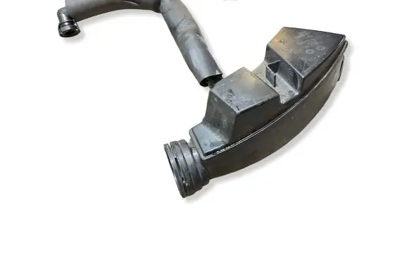 BMW 5 G30 G31 G38 Turbo air intake inlet pipe/hose 8663614 1371 11564310