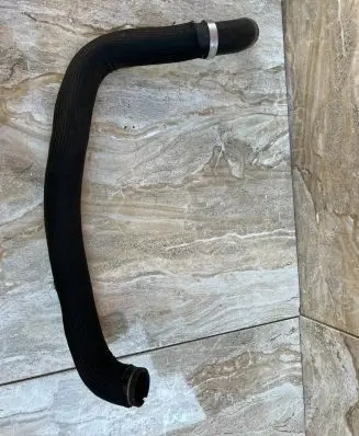 Maserati Ghibli Engine coolant pipe/hose