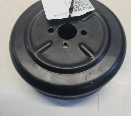 Mercedes-Benz E W211 Water pump pulley A2712020110