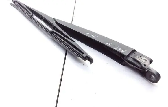 Opel Astra H Rear wiper blade 13105985
