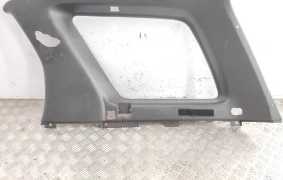 Nissan Pathfinder R50 Rear side glass trim 769340W000 769340W010 769340W001