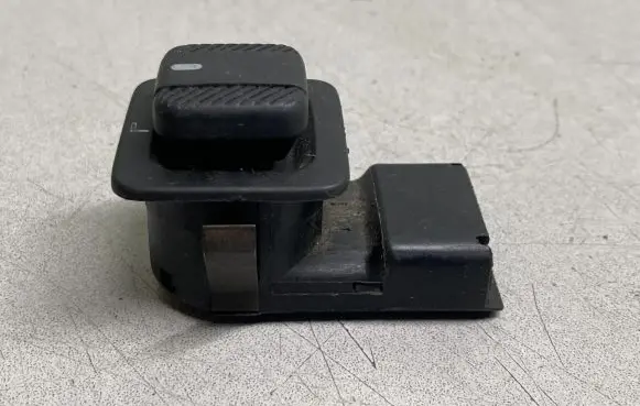 Volkswagen PASSAT B3 Wing mirror switch 321959565 357959565 358959565