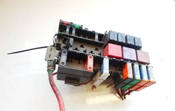 Renault Scenic I Fuse box set 7703497782a