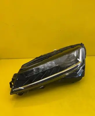 Skoda Superb B8 (3V) Headlight/headlamp 3V1941015E