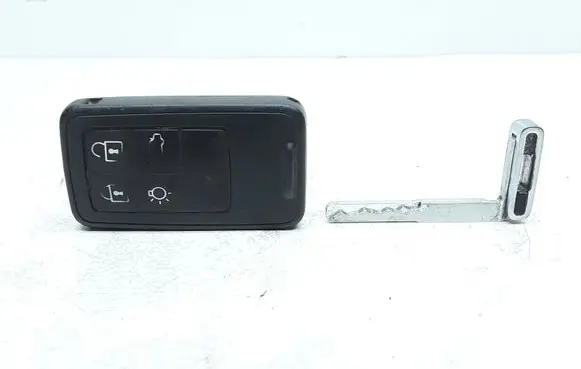 Volvo V70 Ignition key/card 30710778