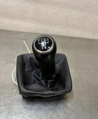 Other switches/knobs/shifts