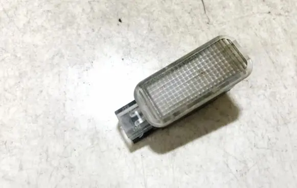 Volkswagen PASSAT B5 Other interior light 3b094741bb