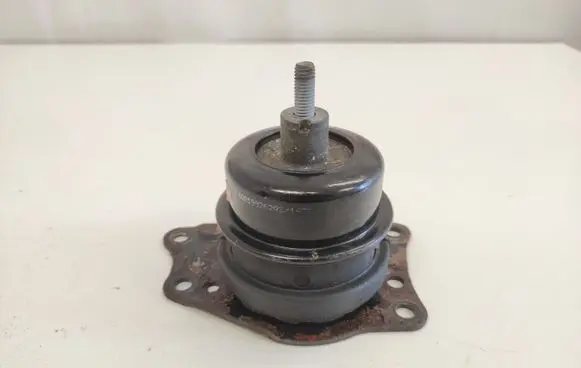 Seat Ibiza III (6L) Engine mount bracket