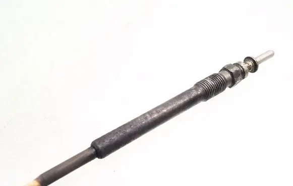 Opel Vectra B Glow plug 