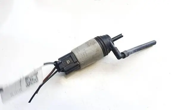 BMW 7 E65 E66 Windscreen/windshield washer pump 67126934159 23557610