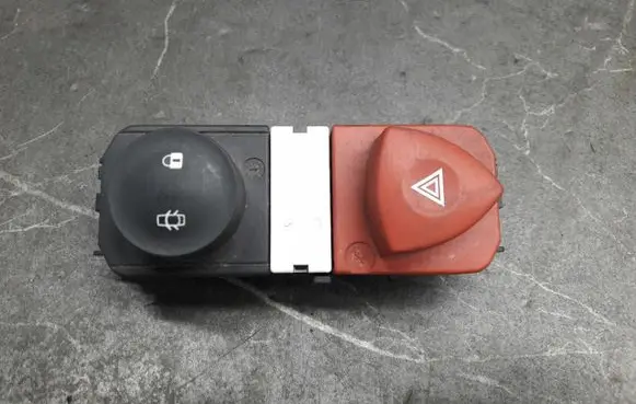 Renault Scenic II - Grand scenic II Hazard light switch 8200407415