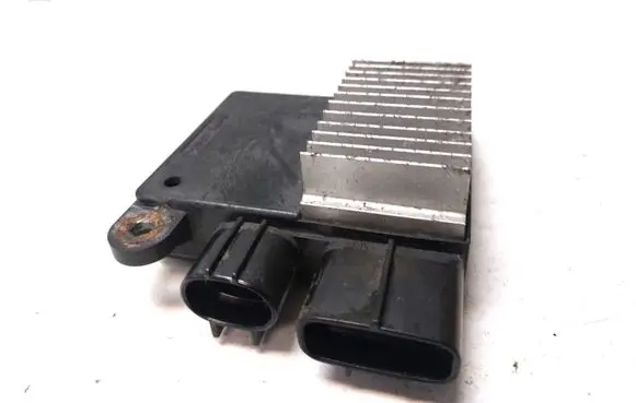 Lexus RX 450H Coolant fan relay 8925726020