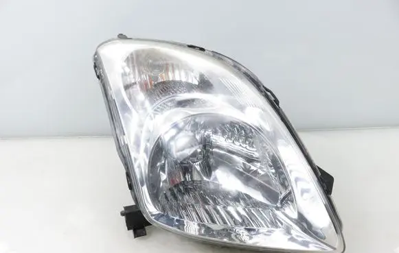Suzuki Swift I Headlight/headlamp P4981R