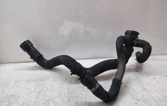 Audi Q5 SQ5 Engine coolant pipe/hose 4F0122293A