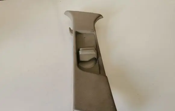Mercedes-Benz E W212 Seat belt trim A2126900330