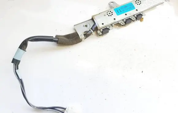 Lexus IS 220D-250-350 Antenna control unit 8630053160 86300-53160