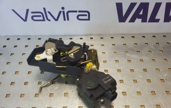Hyundai Terracan Rear door lock