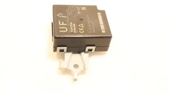 Toyota Corolla E160 E170 Central body control module 
