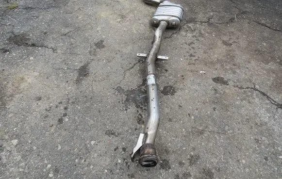 Mercedes-Benz C W205 Middle muffler/silencer A2054900614-MERC A2054900614