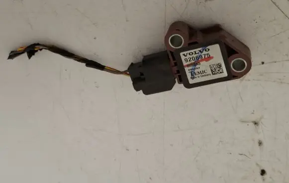Volvo V50 Airbag deployment crash/impact sensor 9206975