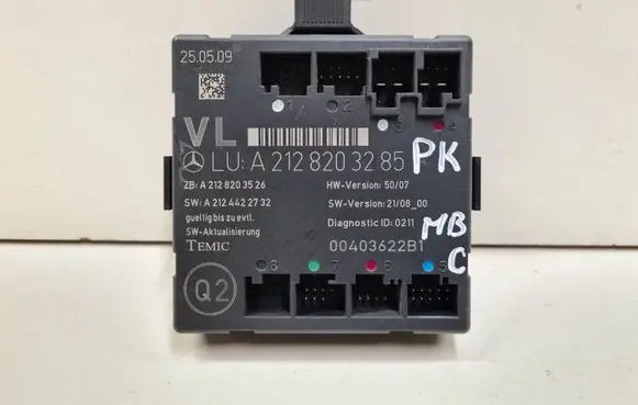 Mercedes-Benz C W204 Door control unit/module A2128203285 A2128203526 A2124422732
