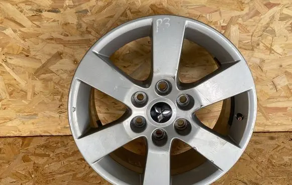 Mitsubishi Pajero R18 alloy rim