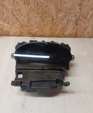 Toyota Yaris Verso Speedometer (instrument cluster) 216558653