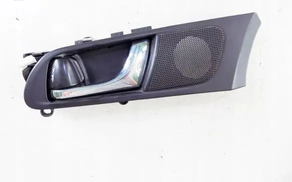 Subaru Legacy Front door interior handle