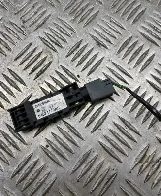 Jeep Grand Cherokee (WK) Airbag deployment crash/impact sensor 04671779AC 0144303434