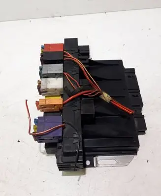 Mercedes-Benz S W220 Fuse module A0325458232 05045116