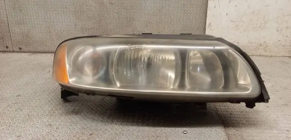 Volvo V70 Headlight/headlamp 30698836 89900266