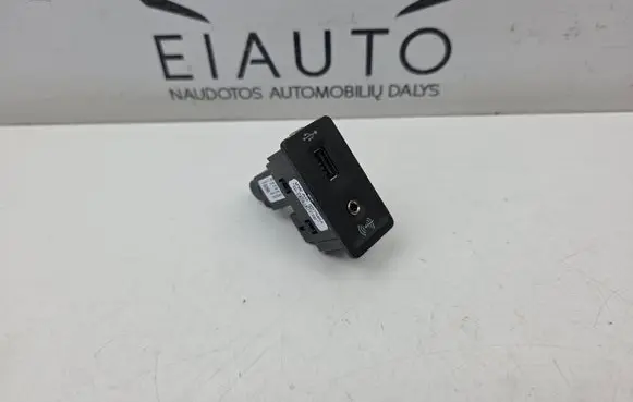 USB socket connector