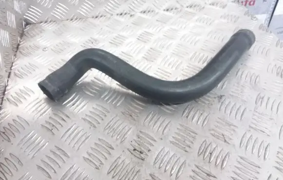 Volkswagen Golf III Engine coolant pipe/hose