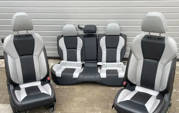 Subaru XV II Seat set 