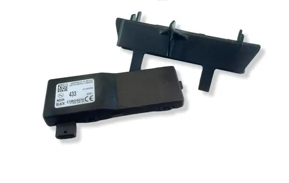 Opel Insignia A Door central lock control unit/module 13503204