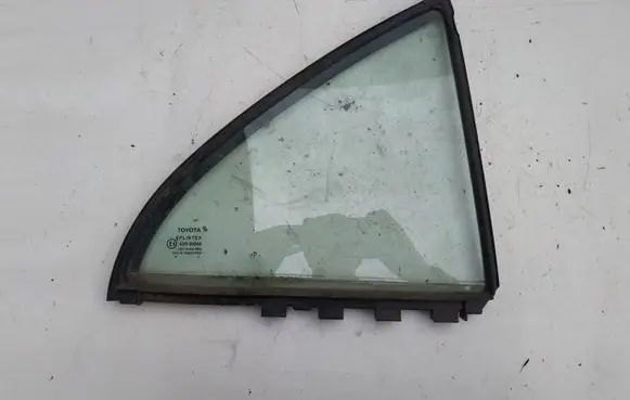 Toyota Avensis T250 Rear vent window glass 