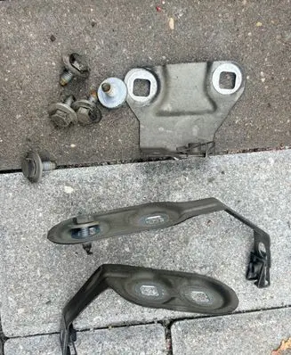 BMW 5 F10 F11 Fender mounting bracket