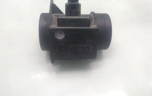 Audi A4 S4 B5 8D Mass air flow meter 074906461