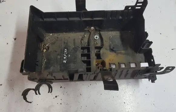 Opel Zafira C Battery tray 