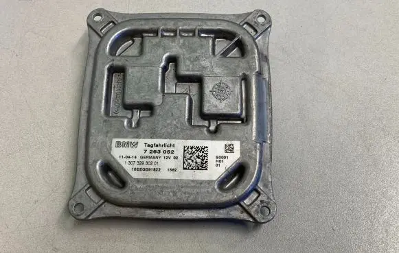 BMW X5 E70 Headlight ballast module Xenon 7263052 130732930201
