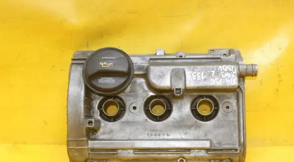 Audi A4 S4 B6 8E 8H Rocker cam cover 078103471R