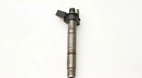 BMW X5 E70 Fuel injector 0445117017