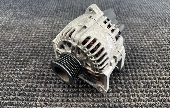 Renault Twingo II Generator/alternator 24030N AL22J3