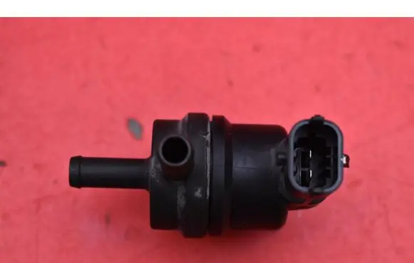 KIA Sportage Vacuum valve 289103C200