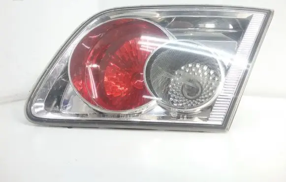 Tailgate rear/tail lights