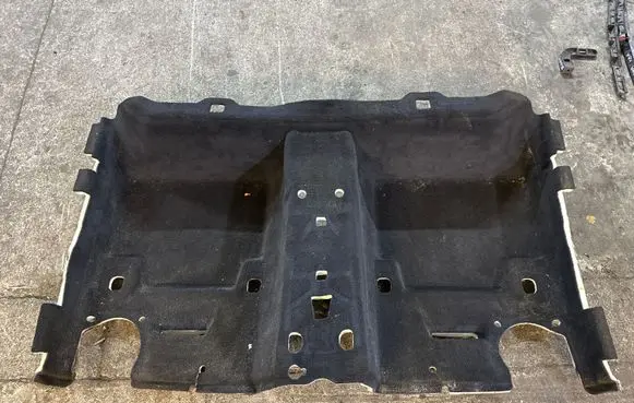 BMW 3 G20 G21 Rear floor carpet liner 7483082