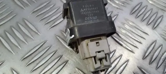 Mitsubishi Space Star Fuel injection pump control unit/module 1567001760 156700-1760